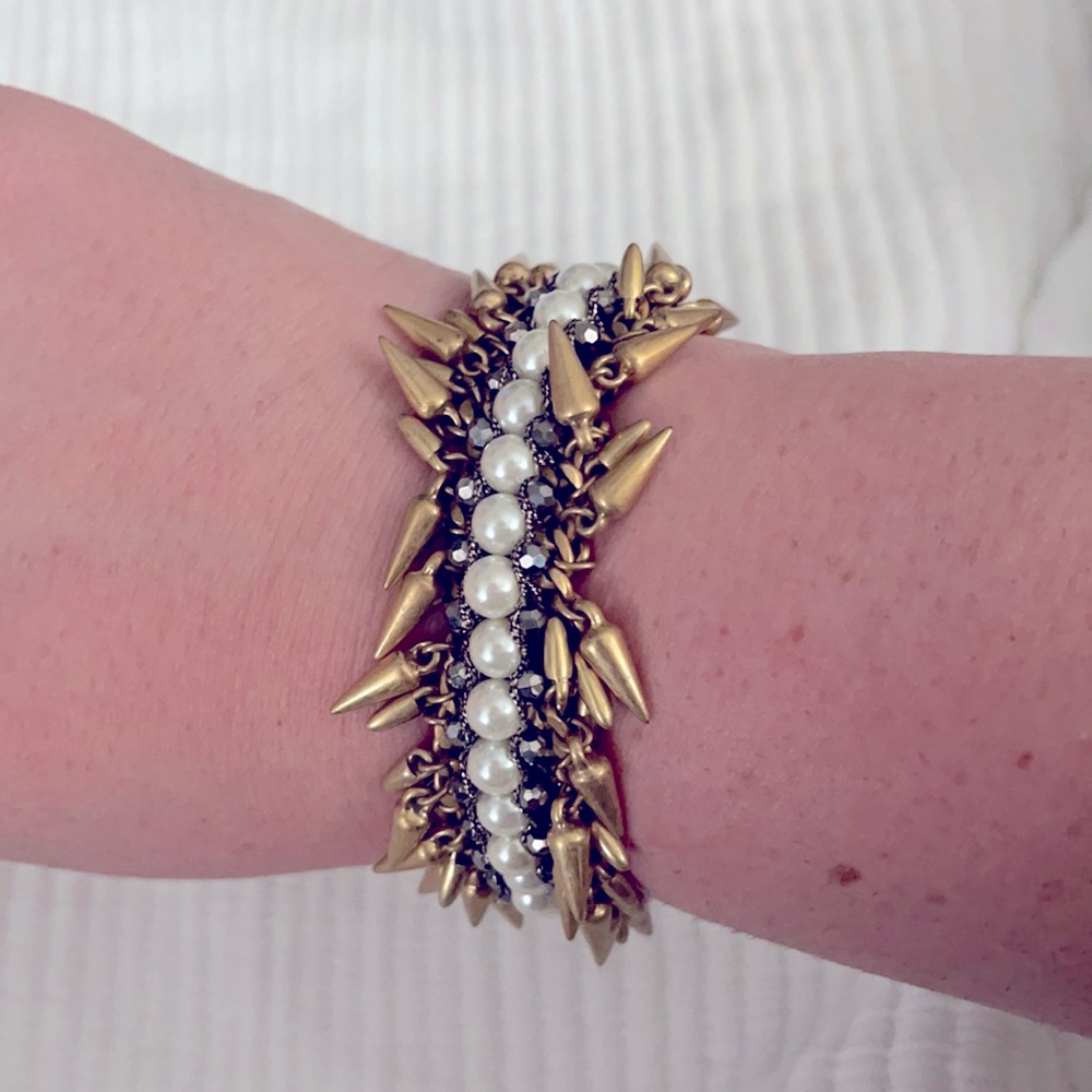 Stella & Dot Gold Pearl Bracelet